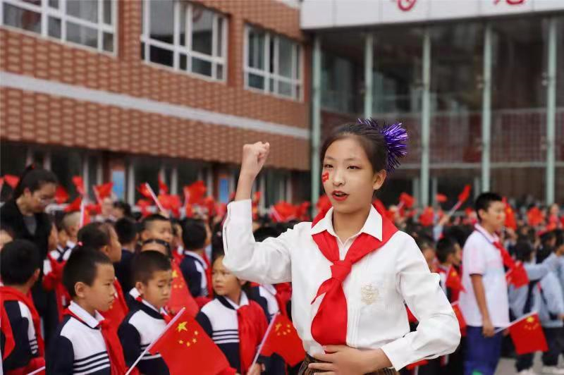 这场“我和我的祖国”主题校会很nice休闲区蓝鸢梦想 - Www.slyday.coM