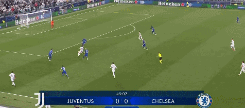 小基耶萨为尤文进球。