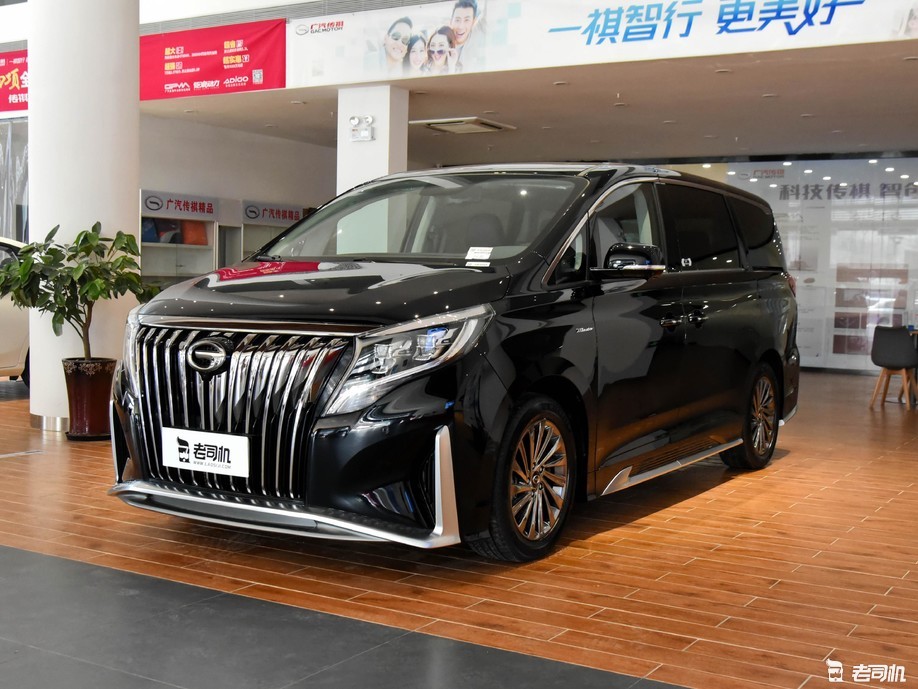 给你头等舱的乘坐体验小哥带你一起看广汽传祺m8