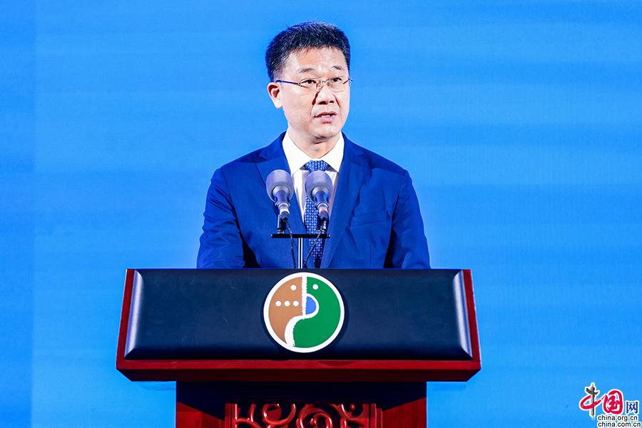 张雨东:为推动构建人与自然生命共同体的伟大事业贡献力量