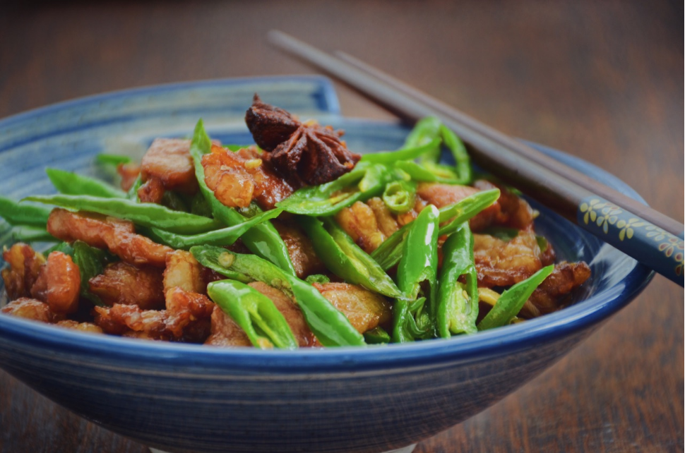 杭椒炒肉丁香辣过瘾，专治各种没有食欲的，实在是太下饭了休闲区蓝鸢梦想 - Www.slyday.coM