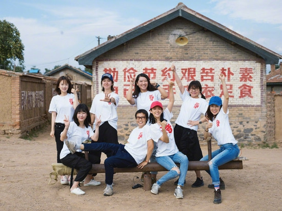 《长津湖》和《我和我的父辈》在仨平台的评分出炉,与票房不相符休闲区蓝鸢梦想 - Www.slyday.coM 《长津湖》和《我和我的父辈》在仨平台的评分出炉,与票房不相符休闲区蓝鸢梦想 - Www.slyday.coM