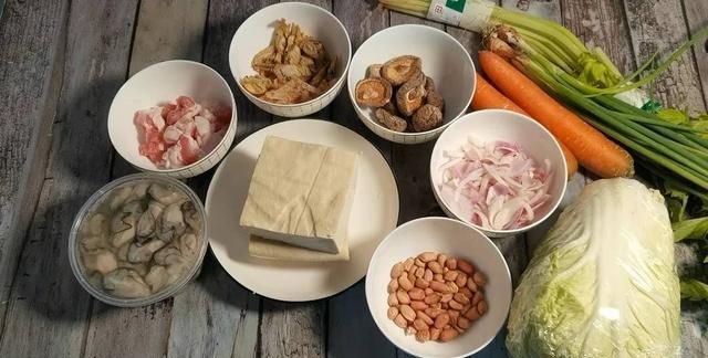 国庆假期吃啥哟,这里有抗疫三大美食分享,第一便是：莆田焖豆腐休闲区蓝鸢梦想 - Www.slyday.coM