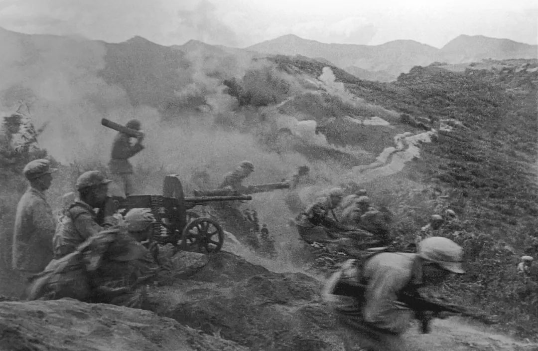 92岁战地记者亲历长津湖之战志愿军战士被冻死后师长嚎啕大哭