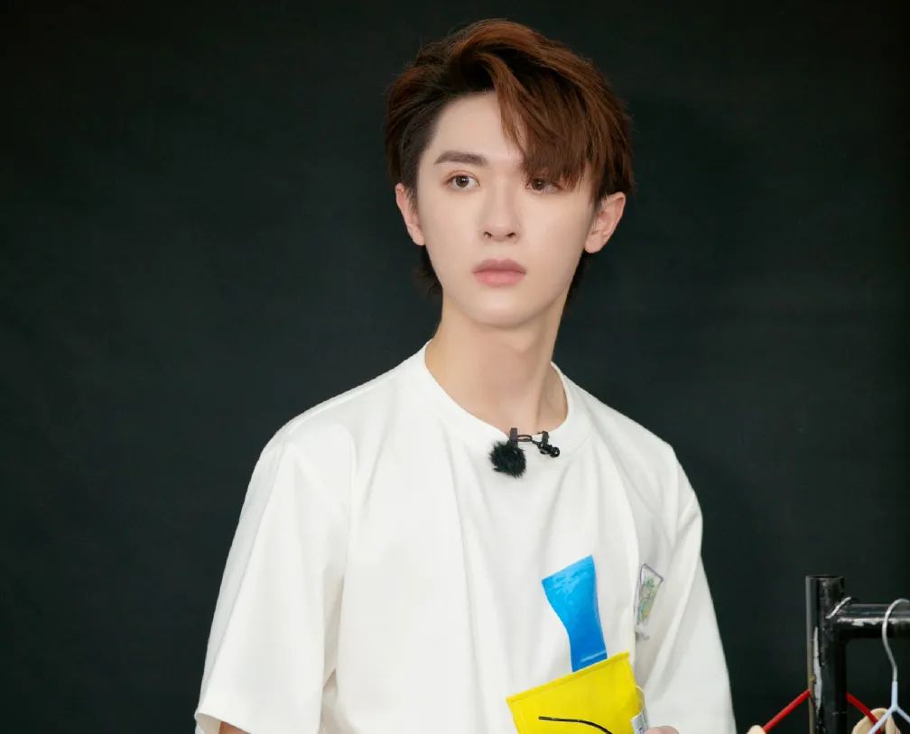 《牛气满满的哥哥》:这期的嘉宾,真是史上最搞笑嘉宾,没有之一休闲区蓝鸢梦想 - Www.slyday.coM 《牛气满满的哥哥》:这期的嘉宾,真是史上最搞笑嘉宾,没有之一休闲区蓝鸢梦想 - Www.slyday.coM