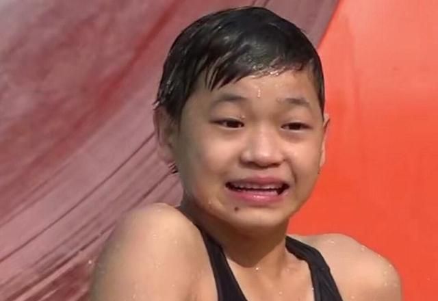 全红婵圆梦了!站娃娃机前眼都直了,连续3次都抓空,成功后大笑休闲区蓝鸢梦想 - Www.slyday.coM 全红婵圆梦了!站娃娃机前眼都直了,连续3次都抓空,成功后大笑休闲区蓝鸢梦想 - Www.slyday.coM