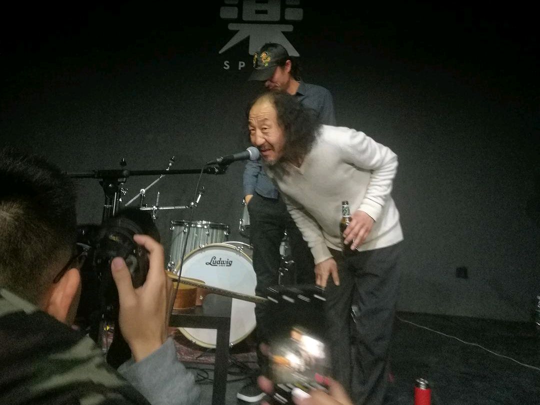 赵已然他是堕落的废人还是不屈的斗士