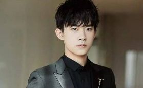 00后又诞生一个好演员,易烊千玺不再孤单,二人成长津湖中的亮点休闲区蓝鸢梦想 - Www.slyday.coM