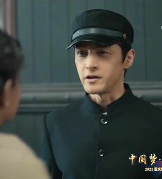 央视国庆晚会创新亮点！现场无主持人，周深伴舞上演一键换装休闲区蓝鸢梦想 - Www.slyday.coM