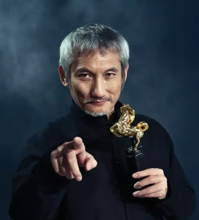 首日票房飙破2亿元,《长津湖》票房占比超72%,夺下冠军休闲区蓝鸢梦想 - Www.slyday.coM 首日票房飙破2亿元,《长津湖》票房占比超72%,夺下冠军休闲区蓝鸢梦想 - Www.slyday.coM