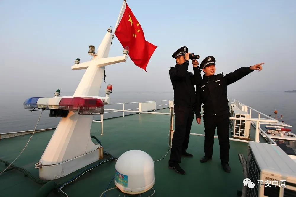 我为祖国站岗丨河南各级公安机关以实际行动迎接国庆休闲区蓝鸢梦想 - Www.slyday.coM