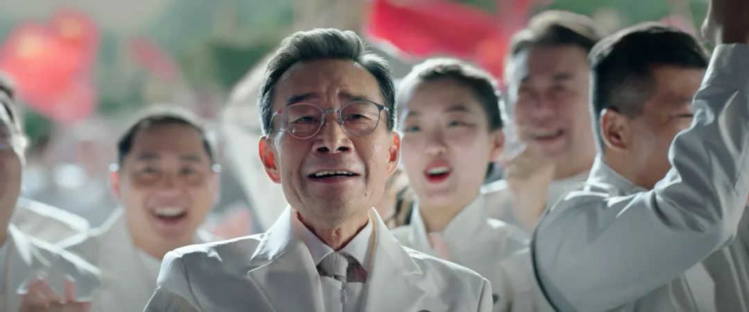 6小时票房就破1亿,《我和我的父辈》超出预期,章子怡太惊艳了!休闲区蓝鸢梦想 - Www.slyday.coM 6小时票房就破1亿,《我和我的父辈》超出预期,章子怡太惊艳了!休闲区蓝鸢梦想 - Www.slyday.coM