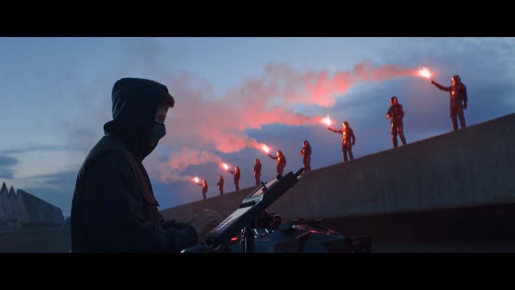 alan walker携手k-391及boy in space合作单曲《paradise》