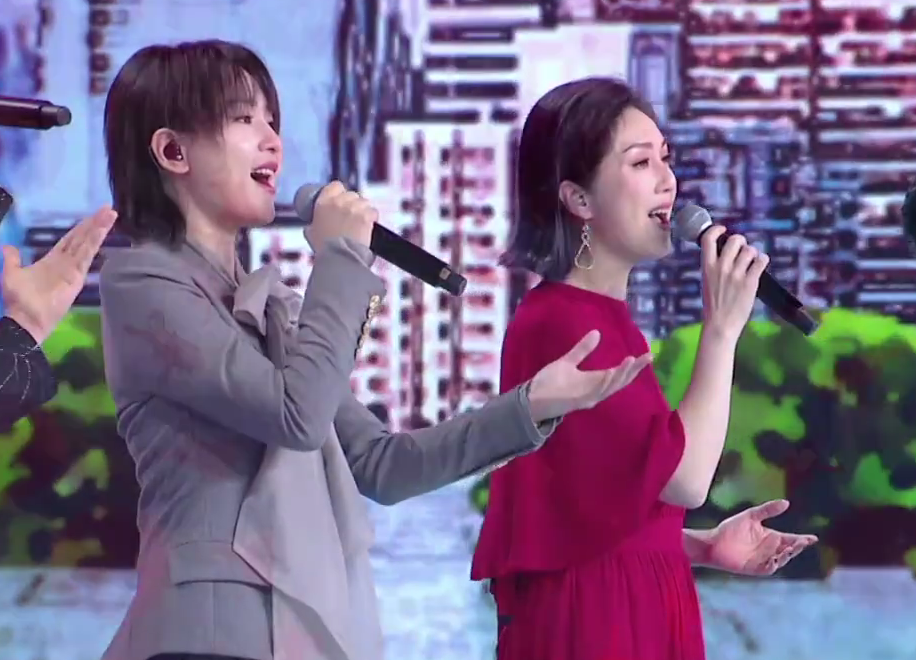 张杰、刘烨时隔10天再同台，国庆晚会各自开嗓，为人父后卸下恩怨休闲区蓝鸢梦想 - Www.slyday.coM