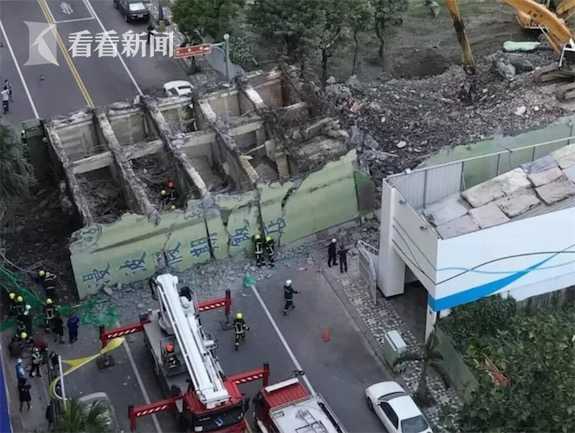 视频｜台湾花莲漫波饭店拆除时倒塌 7层高楼横躺路中央休闲区蓝鸢梦想 - Www.slyday.coM