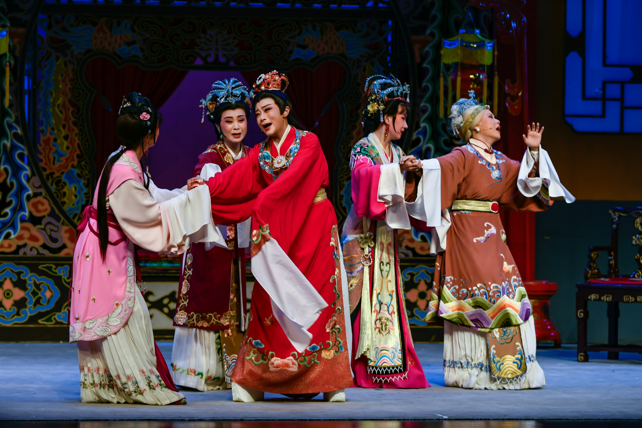 (多图 视频)|上海市|红楼梦|越剧_新浪新闻