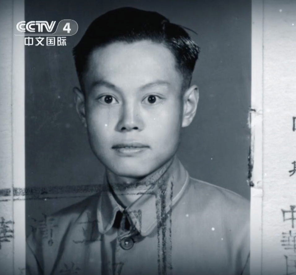 100岁杨振宁:比婚姻更牛的,是放弃美国国籍|杨振宁|物理|美国_新浪新