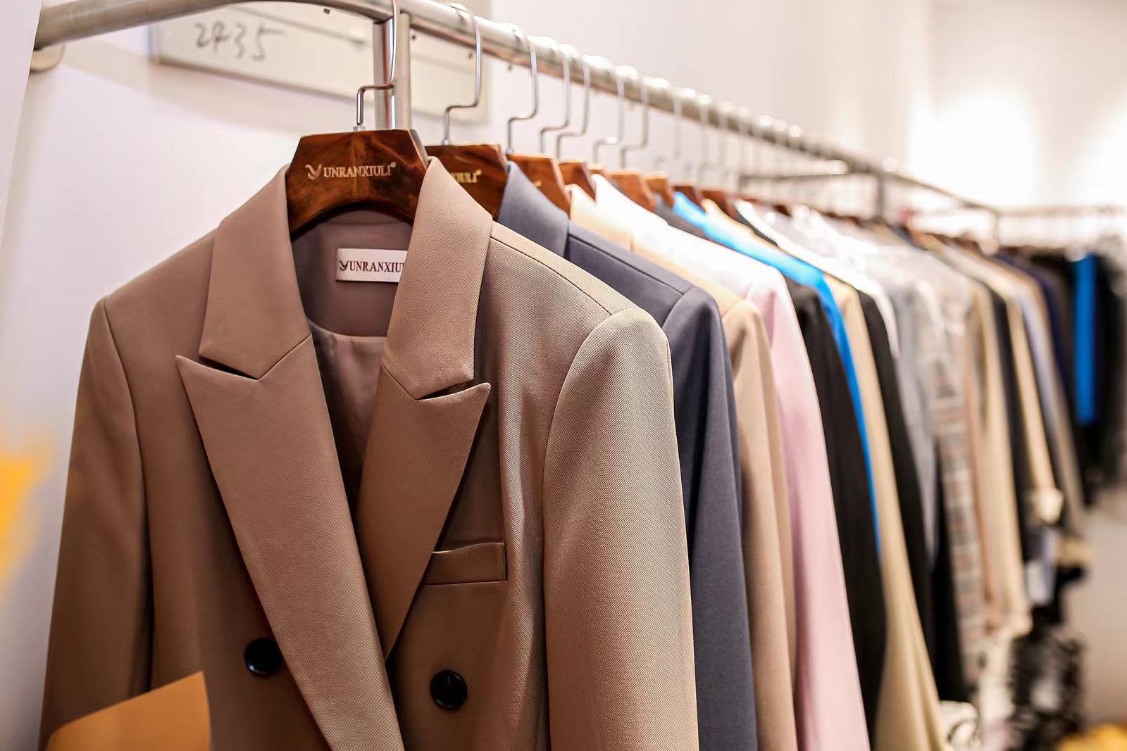 广州女装品牌排行榜_广州十大品牌房企排行榜(2)