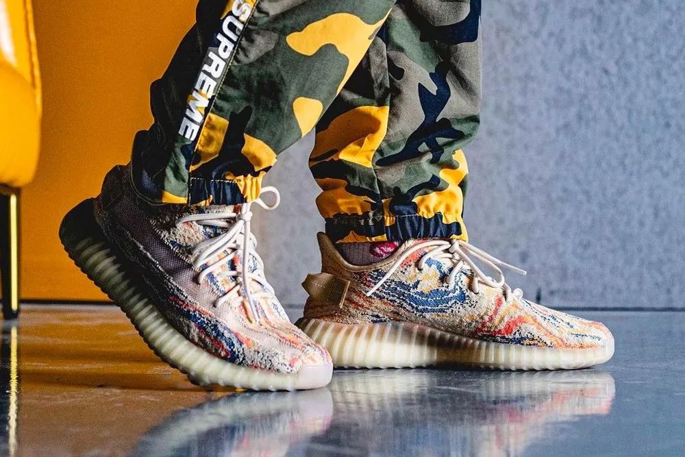 yeezy350新冰蓝屎斑马特别配色终于爆出发售时间速锁定