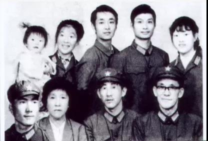 《我和我的父辈》口碑炸裂：4个人物，让你明白什么是真正的中国休闲区蓝鸢梦想 - Www.slyday.coM