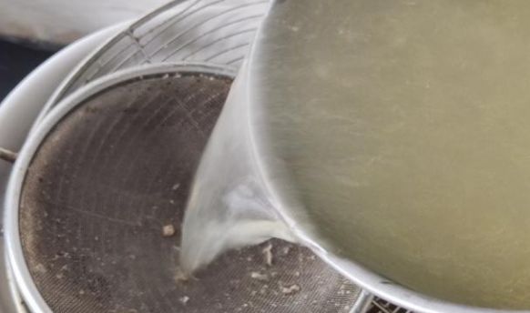 鹿茸菇炖个乡村小母鸡,您是不是把不该丢的丢弃了休闲区蓝鸢梦想 - Www.slyday.coM 鹿茸菇炖个乡村小母鸡,您是不是把不该丢的丢弃了休闲区蓝鸢梦想 - Www.slyday.coM