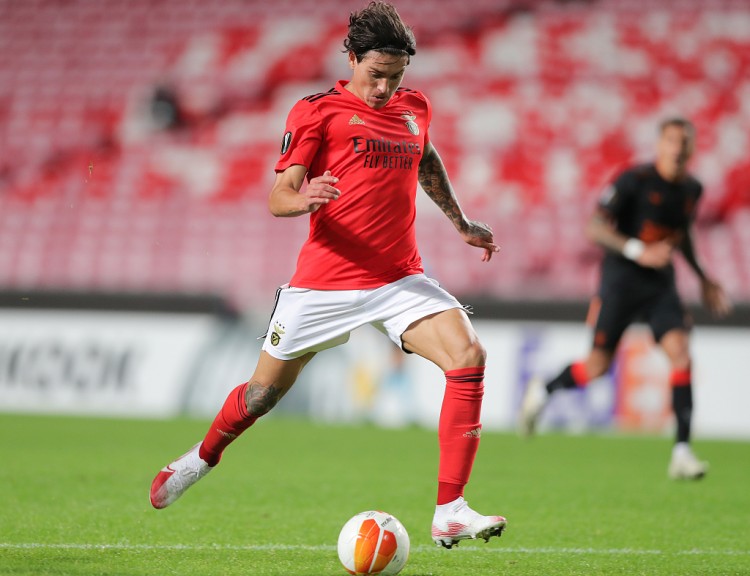 努涅斯在对巴萨的比赛中一战成名，引来米兰国米马竞三家的竞买休闲区蓝鸢梦想 - Www.slyday.coM