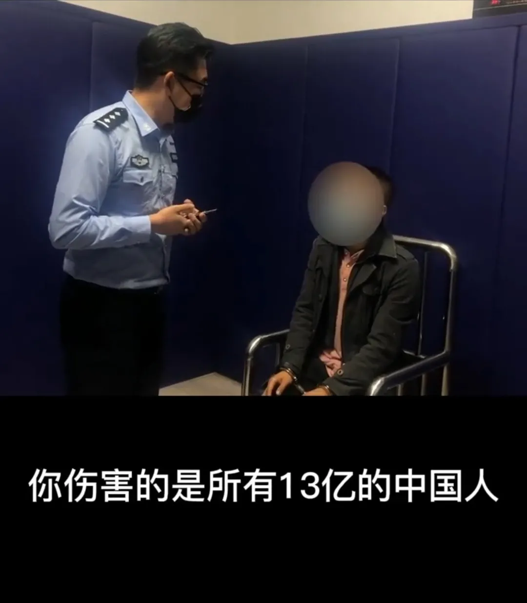 辽宁盘锦又现精日车贴,一私家车贴旭日军旗,还有“支那”字样休闲区蓝鸢梦想 - Www.slyday.coM 辽宁盘锦又现精日车贴,一私家车贴旭日军旗,还有“支那”字样休闲区蓝鸢梦想 - Www.slyday.coM