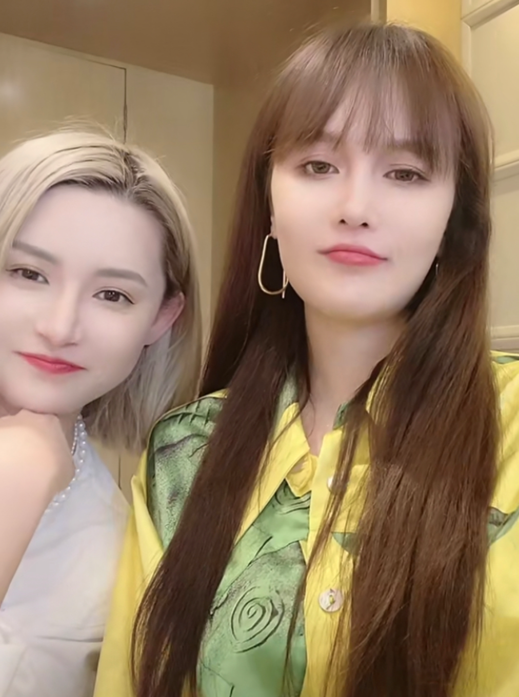 不管怎样,还是祝福四川可乐和次惑小仙女幸福甜蜜,长长久久,未来在