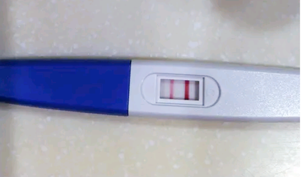 验孕棒上颜色深浅不一暗示的信息多，不仅是时间问题，孕妈要了解|验孕棒|怀孕|激素_新浪新闻