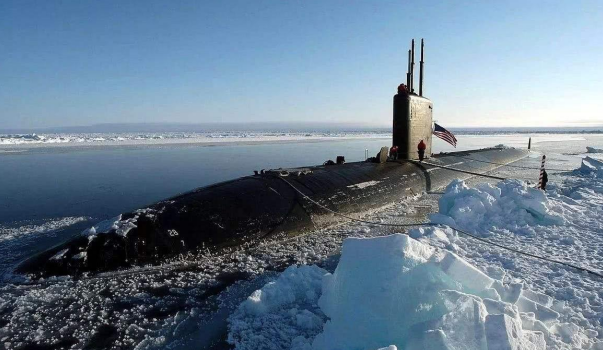 美国核潜艇在北极地区活动。