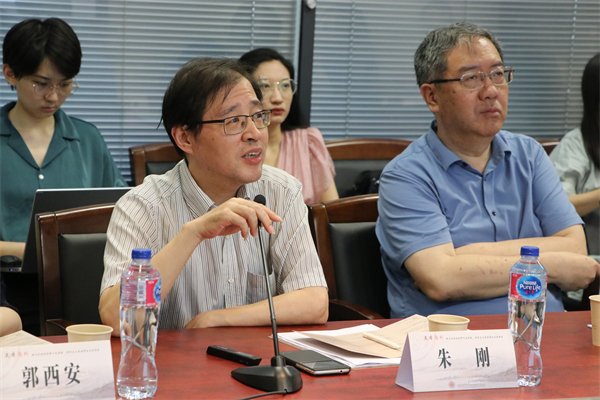 复旦大学中文系主任朱刚教授发言