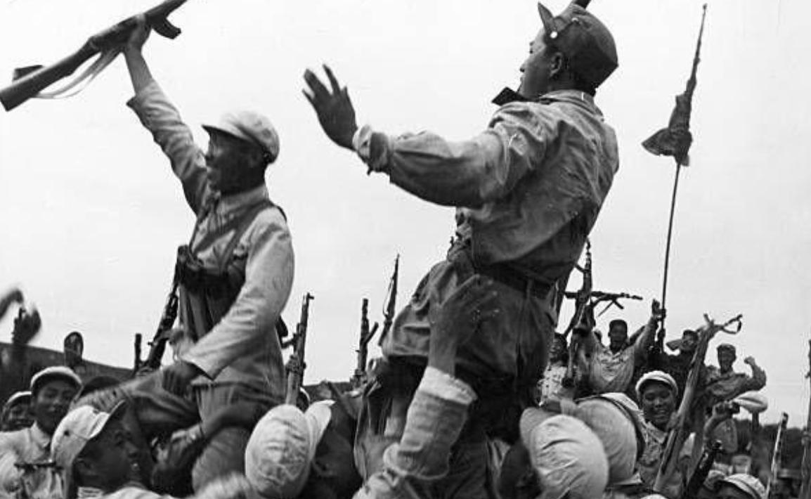 抗美援朝第三次战役,志愿军发起反击战,共歼敌1万9千余人!