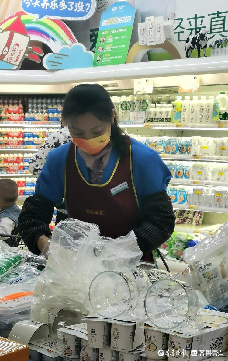 国庆悦|国庆节,超市售货员忙个不休