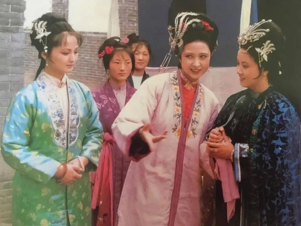 她是《红楼梦》中最强势的女人，杀伐决断却命运悲惨：女人，为何不能太“刚”？休闲区蓝鸢梦想 - Www.slyday.coM