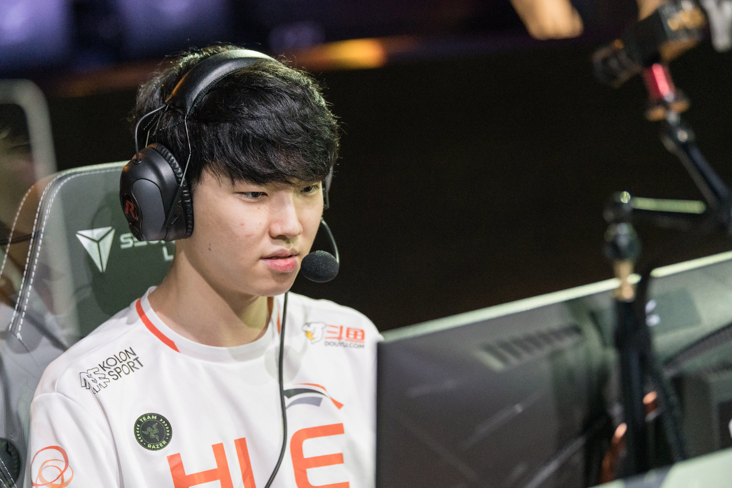 外媒评论员S11入围赛分析预测:全员看好C9,只有一人不看好LNG休闲区蓝鸢梦想 - Www.slyday.coM 外媒评论员S11入围赛分析预测:全员看好C9,只有一人不看好LNG休闲区蓝鸢梦想 - Www.slyday.coM