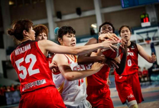 中国女篮亚洲杯决赛PK日本小心黑人队员休闲区蓝鸢梦想 - Www.slyday.coM