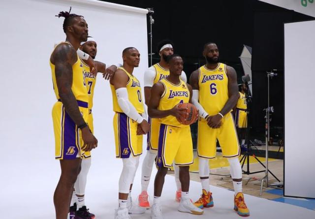 季前赛成鸡肋?湖人4大主力缺席,篮网更狠,7名主力全都不打休闲区蓝鸢梦想 - Www.slyday.coM 季前赛成鸡肋?湖人4大主力缺席,篮网更狠,7名主力全都不打休闲区蓝鸢梦想 - Www.slyday.coM