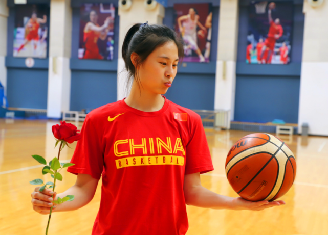 中国女篮亚洲杯决赛PK日本小心黑人队员休闲区蓝鸢梦想 - Www.slyday.coM