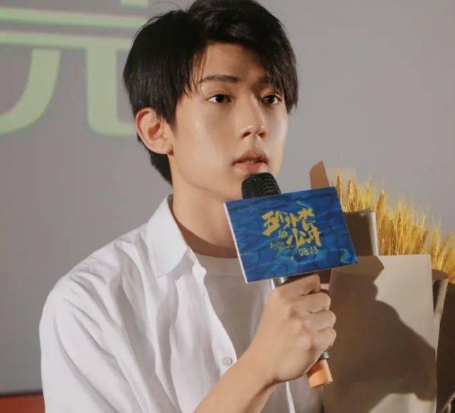 评分9.3,94%观众给好评,《五个扑水的少年》堪称国庆档“黑马”休闲区蓝鸢梦想 - Www.slyday.coM