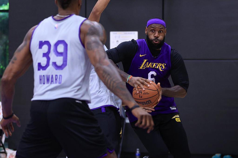 威少立军令状,要把戴维斯推向巅峰,詹姆斯的嗓子为什么喊哑了?休闲区蓝鸢梦想 - Www.slyday.coM 威少立军令状,要把戴维斯推向巅峰,詹姆斯的嗓子为什么喊哑了?休闲区蓝鸢梦想 - Www.slyday.coM