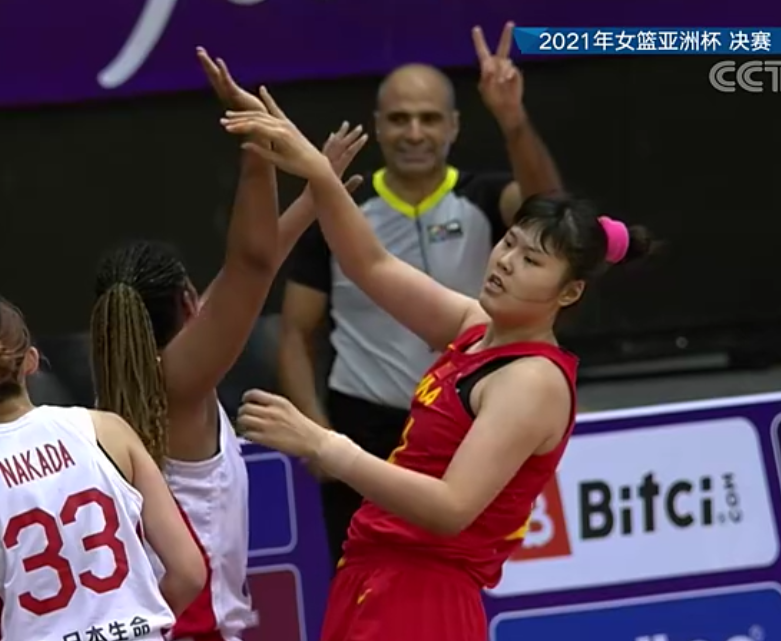 亚洲杯决赛！李月汝和黄思静爆发，中国女篮半场领先日本队3分休闲区蓝鸢梦想 - Www.slyday.coM