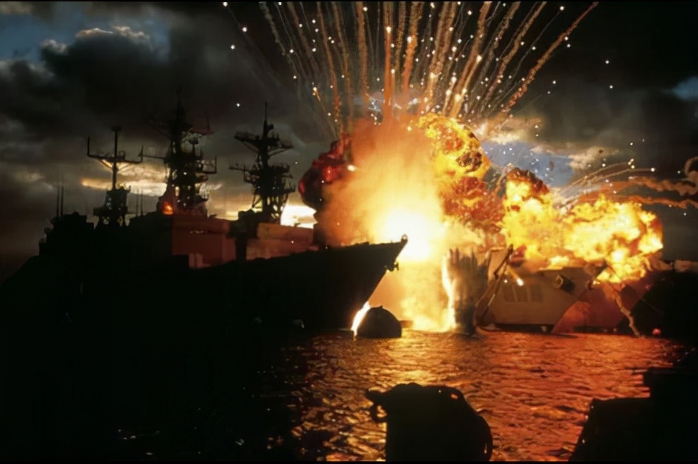 《长津湖》票房破十亿！易烊千玺表现惊艳，他凭啥成名导宠儿？休闲区蓝鸢梦想 - Www.slyday.coM