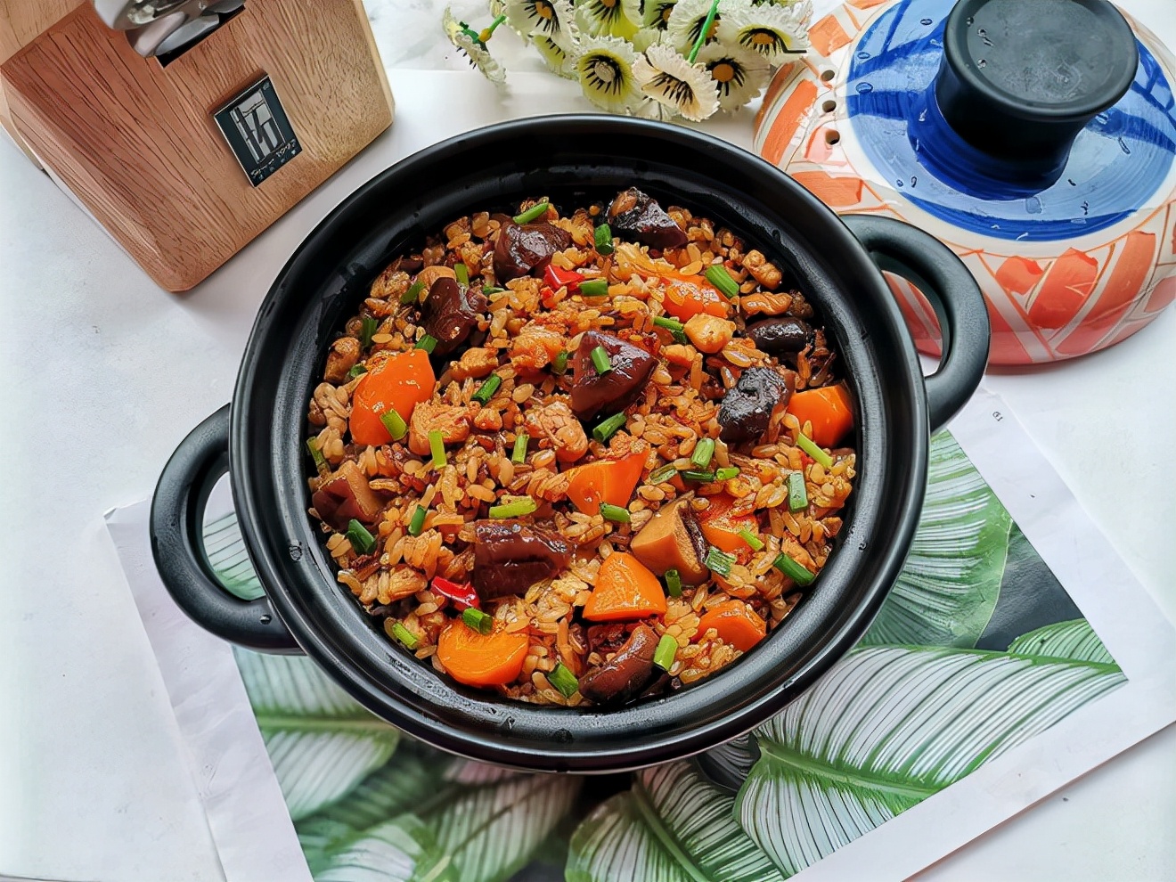 荤素搭配的香菇鸡肉焖饭,值得拥有|香菇|步骤|食材_新浪新闻