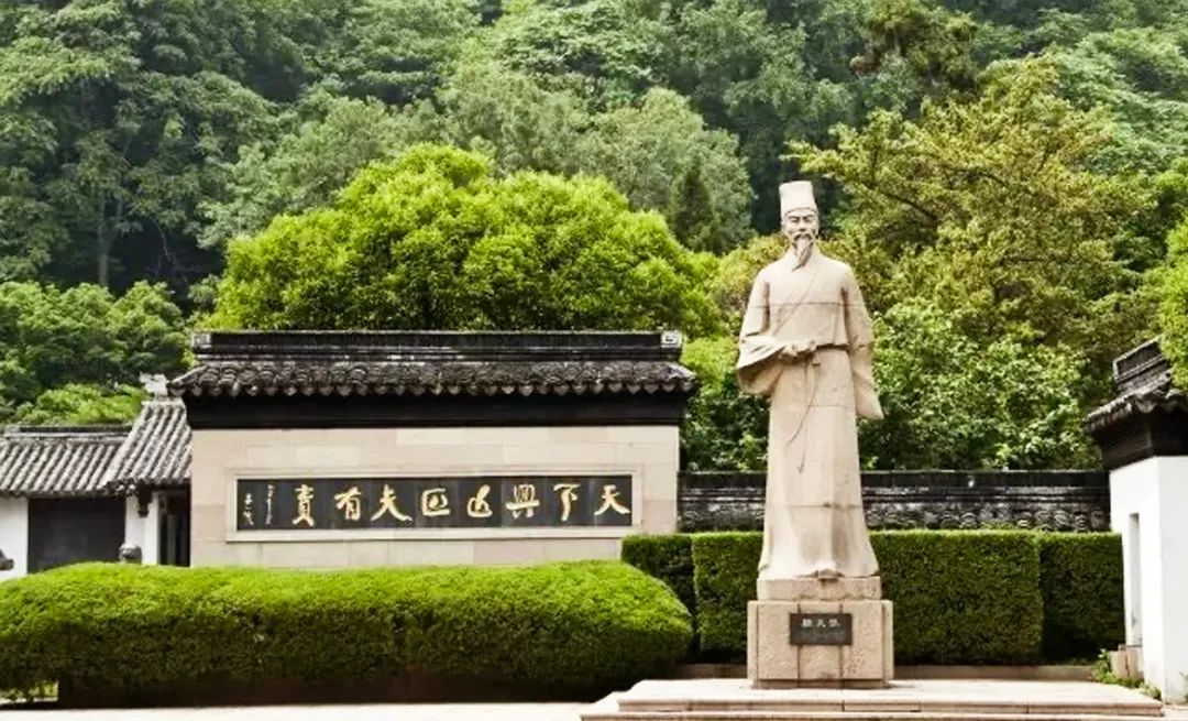 昆山更是出了199名进士, 仅弘治年间, 六科状元昆山占了三