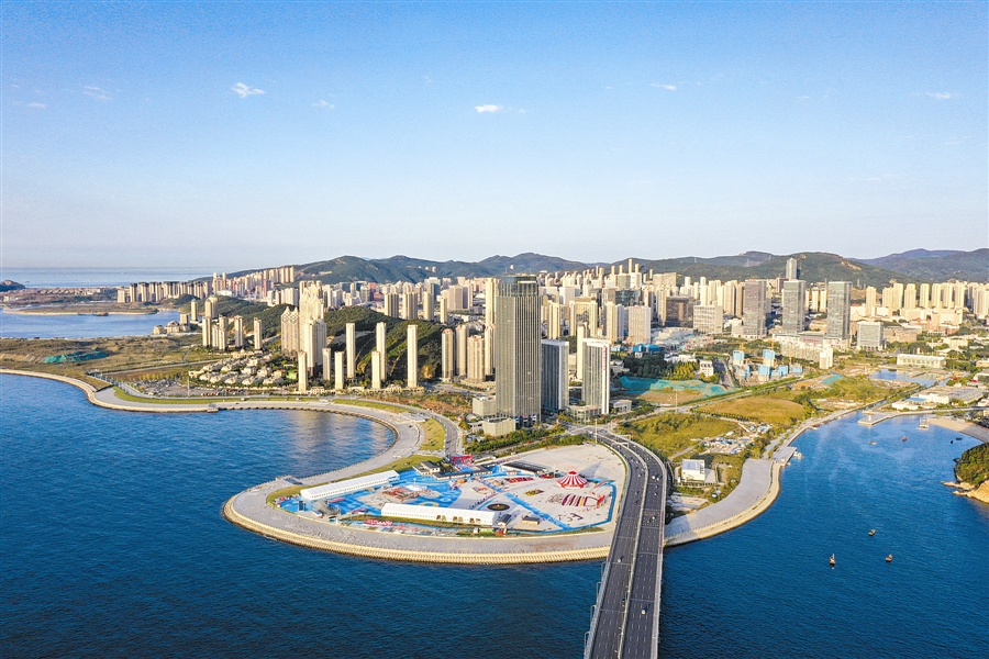 标题导航金秋十月遇见七彩大连