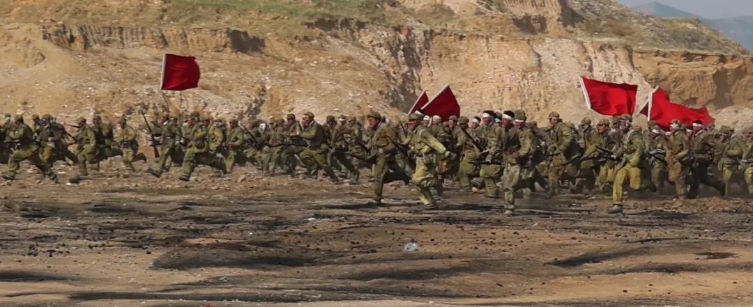 《长津湖》3天票房破10亿，电影幕后三位导演原来这么分工休闲区蓝鸢梦想 - Www.slyday.coM