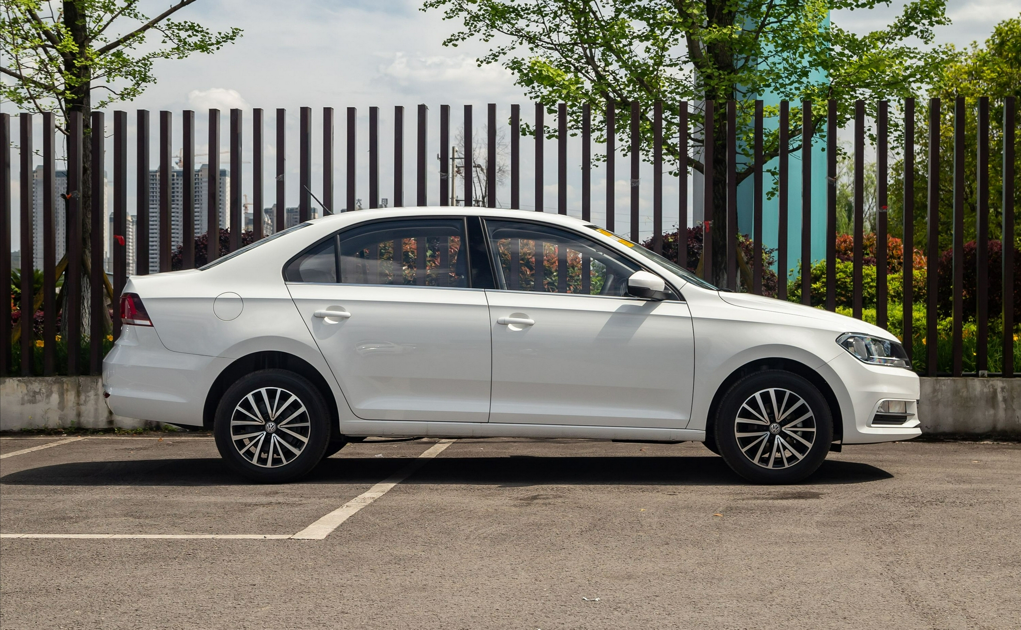 新桑塔纳定稿图曝光换新颜值现款下探至658万