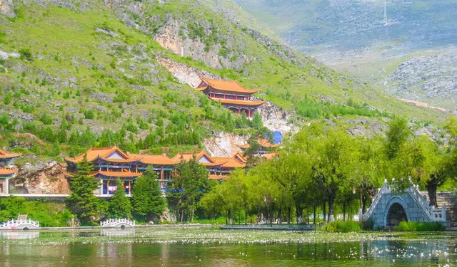 中国第一辆双层海景列车,沿途风景堪称世界级大片,还有酒吧KTV休闲区蓝鸢梦想 - Www.slyday.coM