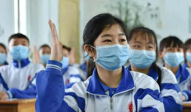 13岁女孩喝下百草枯,背后原因耐人寻味,孩子的心理为何如此脆弱休闲区蓝鸢梦想 - Www.slyday.coM 13岁女孩喝下百草枯,背后原因耐人寻味,孩子的心理为何如此脆弱休闲区蓝鸢梦想 - Www.slyday.coM