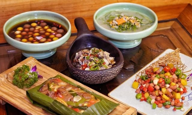 中国第一辆双层海景列车,沿途风景堪称世界级大片,还有酒吧KTV休闲区蓝鸢梦想 - Www.slyday.coM